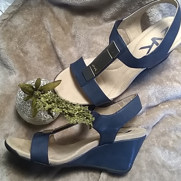 anne klein sandals 2019